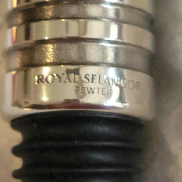 NIB Royal Selangor Pewter Wine Pourer - Picture 9 of 10